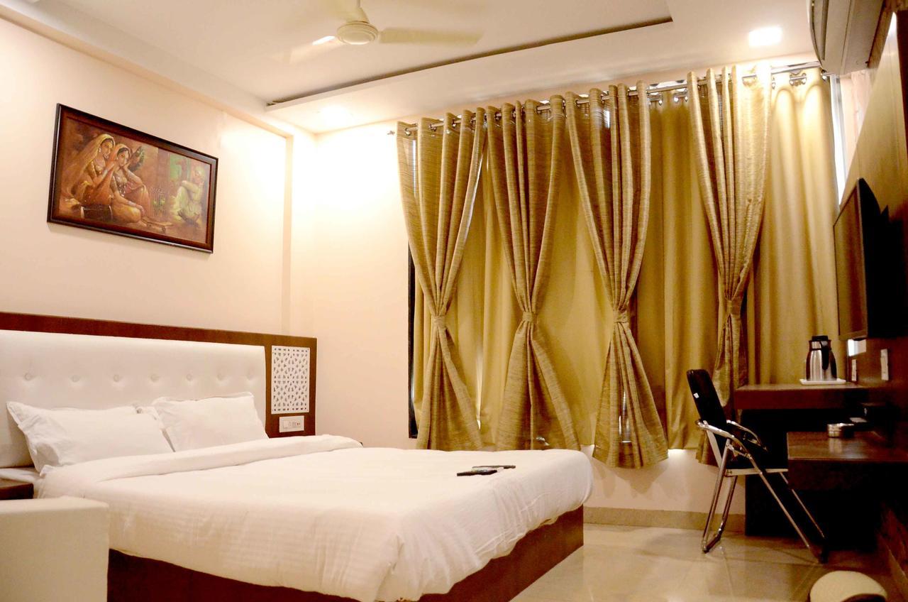 Hotel Shikhar Darshan Ujjain Zewnętrze zdjęcie